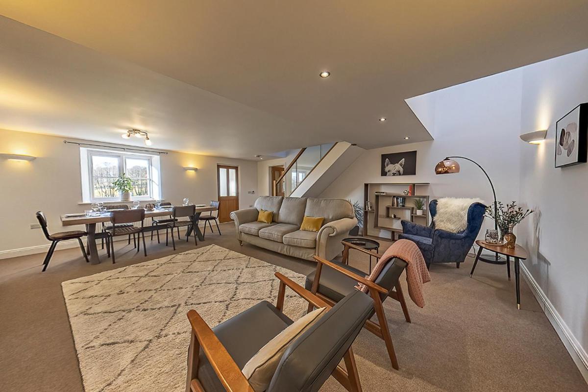 3 Bedroom Barn Conversion With Hot Tub-Garden View - Ty Cerrig Barn コーウェン エクステリア 写真