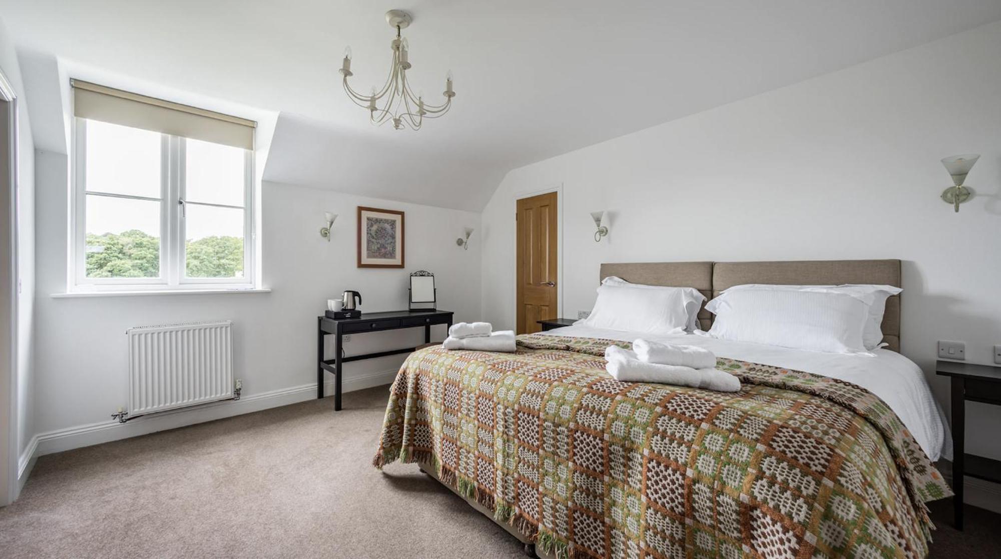 3 Bedroom Barn Conversion With Hot Tub-Garden View - Ty Cerrig Barn コーウェン エクステリア 写真